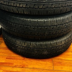 ダンロップタイヤ 3本セットの画像