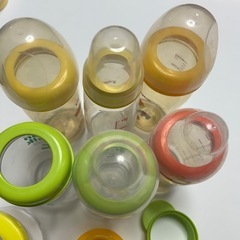 USED ベビー哺乳瓶   粉ミルクケースの画像