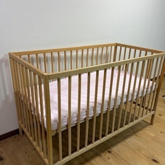 イケア　ベビーベッド　SNIGLARの画像