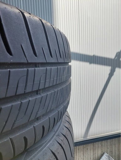 美品　ダンロップ ノーマルタイヤ 235/55R トヨタ純正ホイール付き