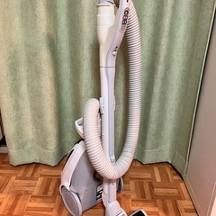 〝日立〟掃除機の画像