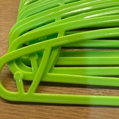 子供用ハンガー16本黄緑の画像