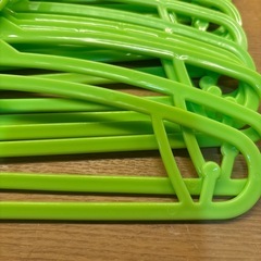 子供用ハンガー16本黄緑の画像