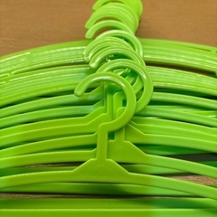 子供用ハンガー16本黄緑の画像