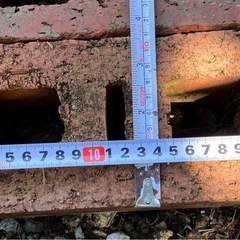 レンガ　3個　色バラの画像