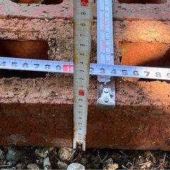 レンガ　3個　色バラの画像