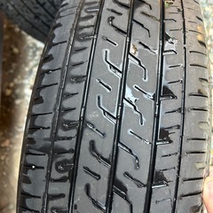 ハイエース用タイヤアルミ4本セット　ブリヂストンの画像