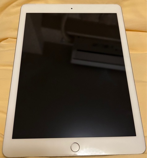 iPad 第5世代　Wi-Fiモデル　32G