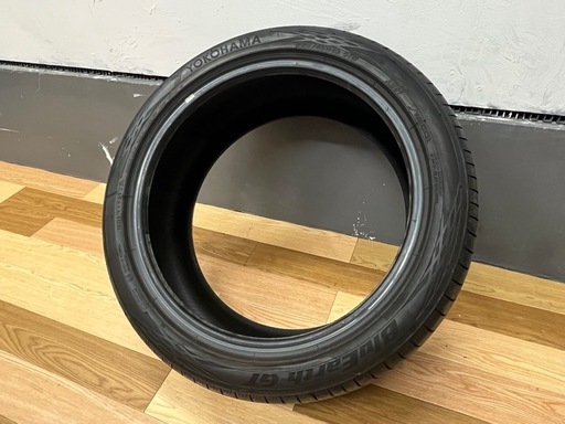 18インチタイヤ　225/45R18 ヨコハマタイヤ BluEarth-GT 7部山