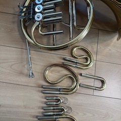 YAMAHA YHR567フレンチホルン ケース付きの画像