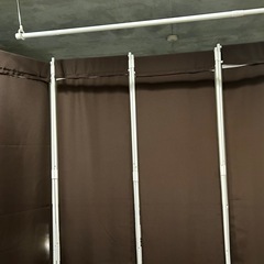 ブラウンパーテーション(間仕切り)の画像