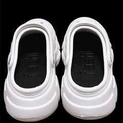 クロックス風　白　厚底サンダルの画像