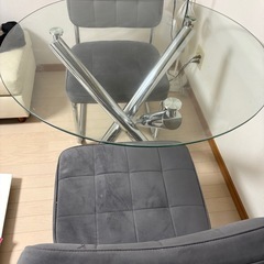 ガラス　ダイニングテーブルセットの画像