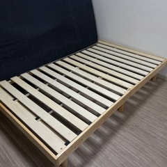 セミダブル　ベッドフレーム＋マットレスの画像