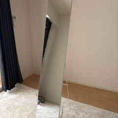 全身鏡の画像