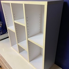 あげます。明日引き取り限定。 無料！棚、本棚の画像