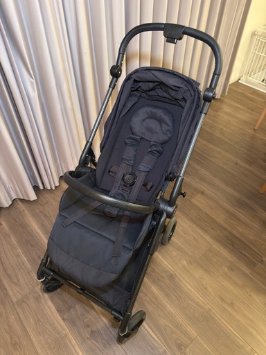 人気 軽量 オシャレ 機能的 Cybex Melio Carbon　Black