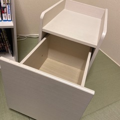 非対面取引🐤ニトリ。勉強机のランドセル引き出しの画像