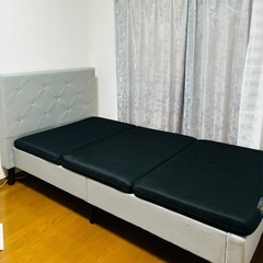 【🌸４月取引可能な方🌸】ベットフレーム　グレーの画像