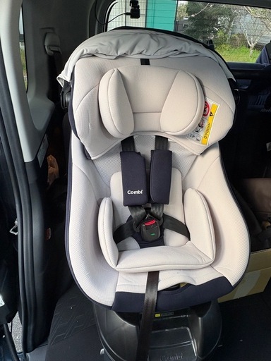 コンビ　クルムーヴスマート isofix