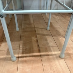 ダイニングテーブルの画像