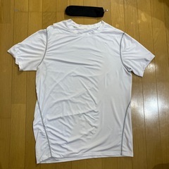 GUNZE BODY WILD コンプレッション 長袖シャツ（青）、コンプレッション半袖シャツ（白）、スリムペンケース（黒）の画像