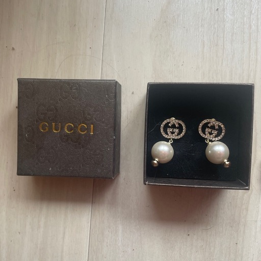 GUCCI パール付きゴールドピアス ネックレス