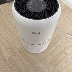 【やり取り中】本棚と空気清浄機の画像