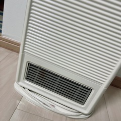 小型セラミックファンヒーターの画像