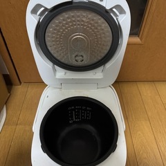 炊飯器の画像