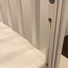 ヤマサキ　ホワイト木製ベビーベッド キャスター付きの画像