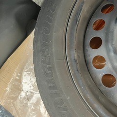 185/60/15  スチールホイール付き夏タイヤ　ブリヂストンの画像