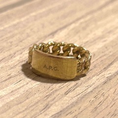 極美品　A.P.C.　Darwinリング　チェーン　ロゴプレート　ゴールドの画像