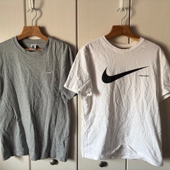 NIKE Tシャツの画像