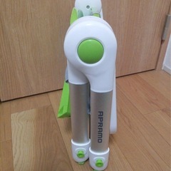 日本育児　子供イスの画像