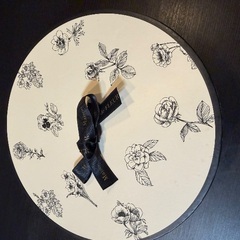 Maison de FLEUR メゾンドフルール　箱 ギフトボックスの画像