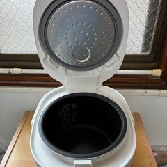 炊飯器5合炊き　
アイリスオオヤマの画像