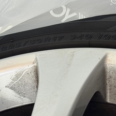 LEXUS スタッドレスタイヤ 225/50R17の画像