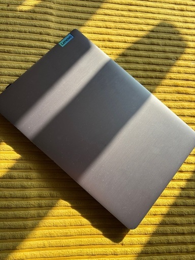 ノートパソコン　Lenovo