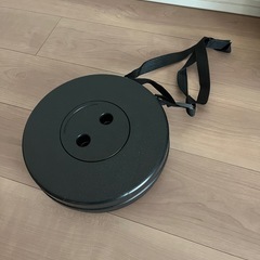 折りたたみ椅子の画像