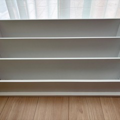 美品　絵本棚の画像