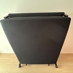 折り畳みベッドの画像