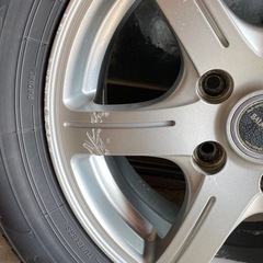 15インチアルミタイヤの画像