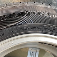 15インチアルミタイヤの画像