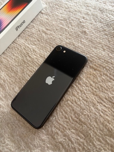超美品　iPhone  SE  第３世代　midnight