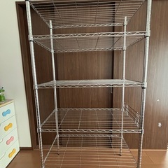 スチールラックの画像