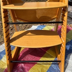 katoji ベビーチェアの画像