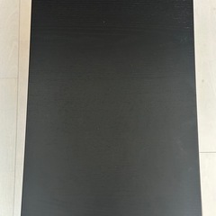 ベッドサイドテーブルの画像