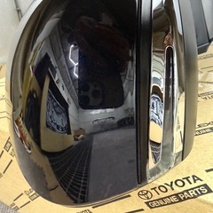 50後期プリウス純正ドアミラー右の画像