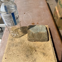 レンガ他正方形の石の画像